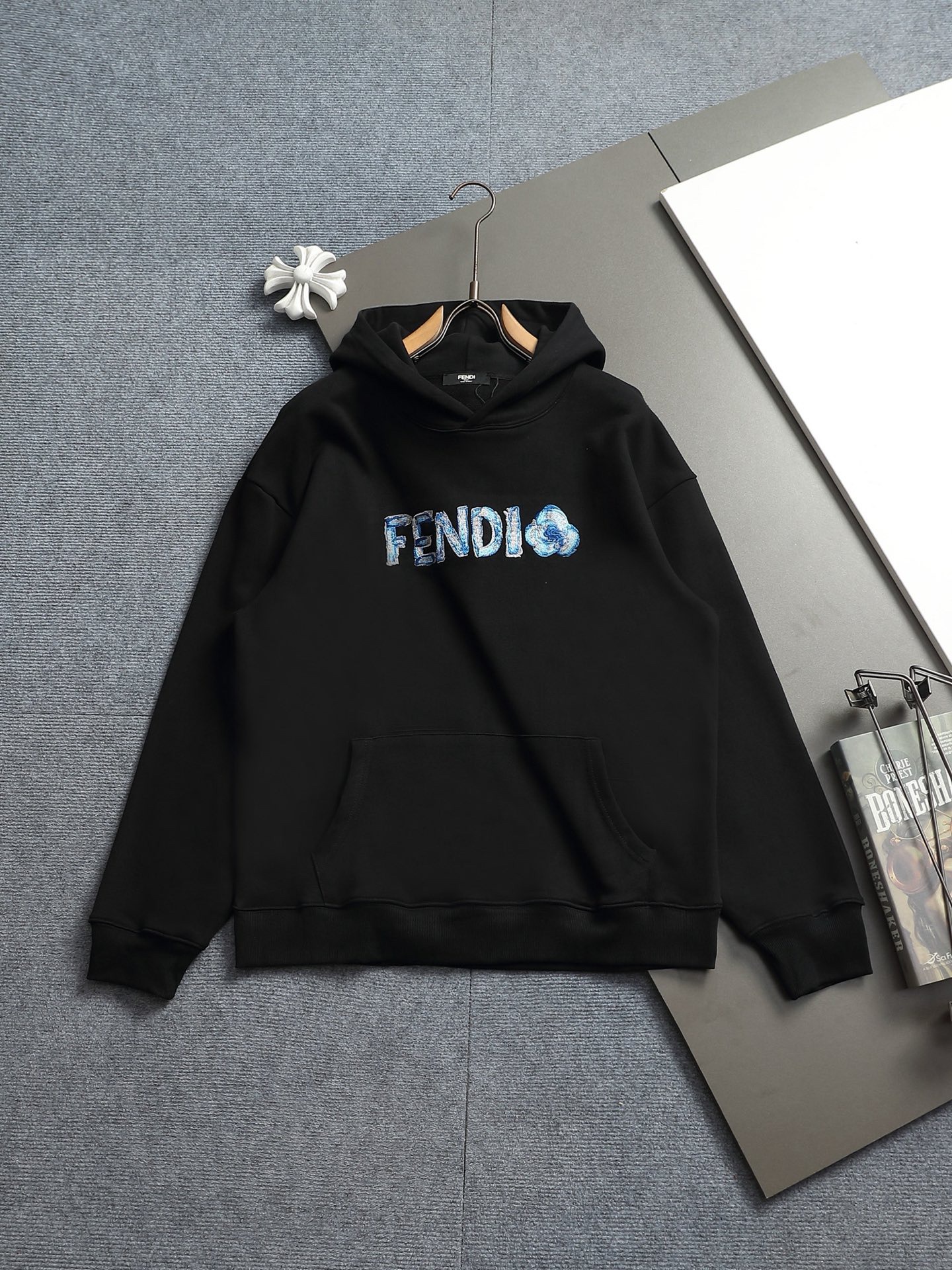 【FENDI】フェンディ パーカー