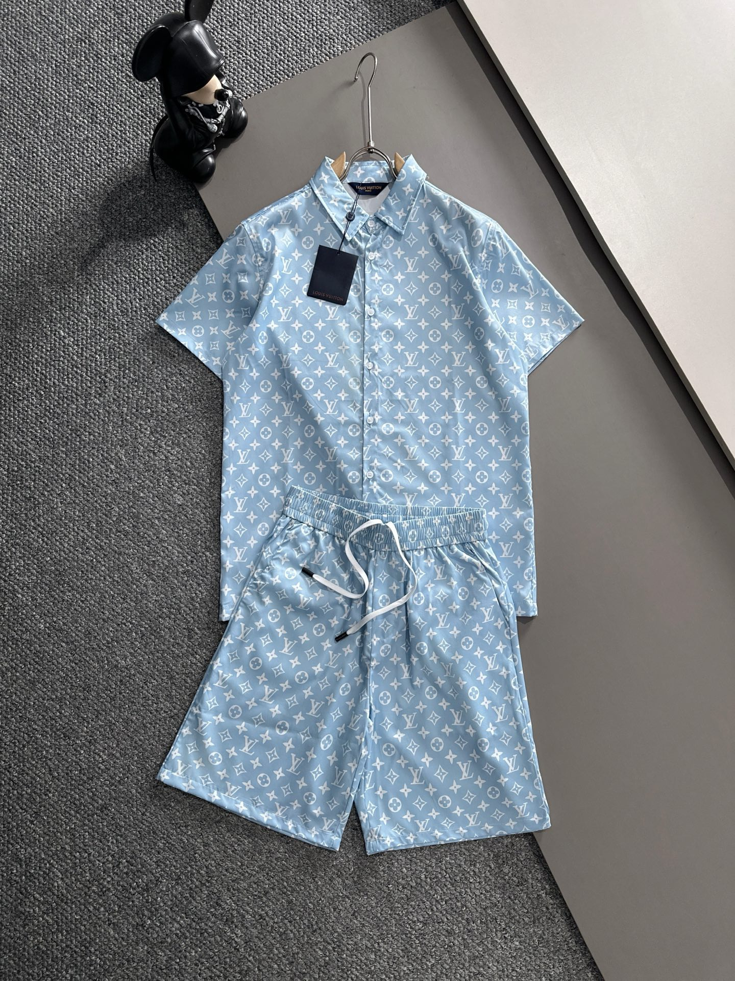 【LOUIS VUITTON】半袖シャツショートパンツ セットアップ
