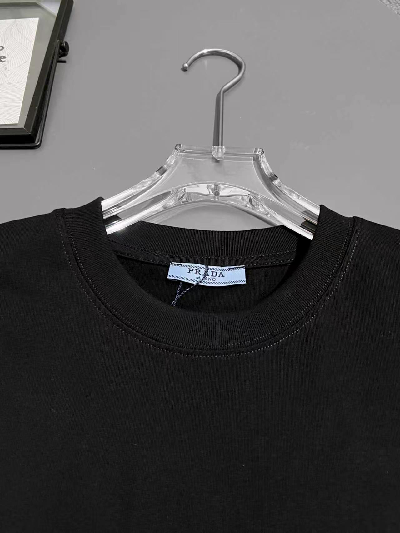 【PRADA】半袖 T シャツ