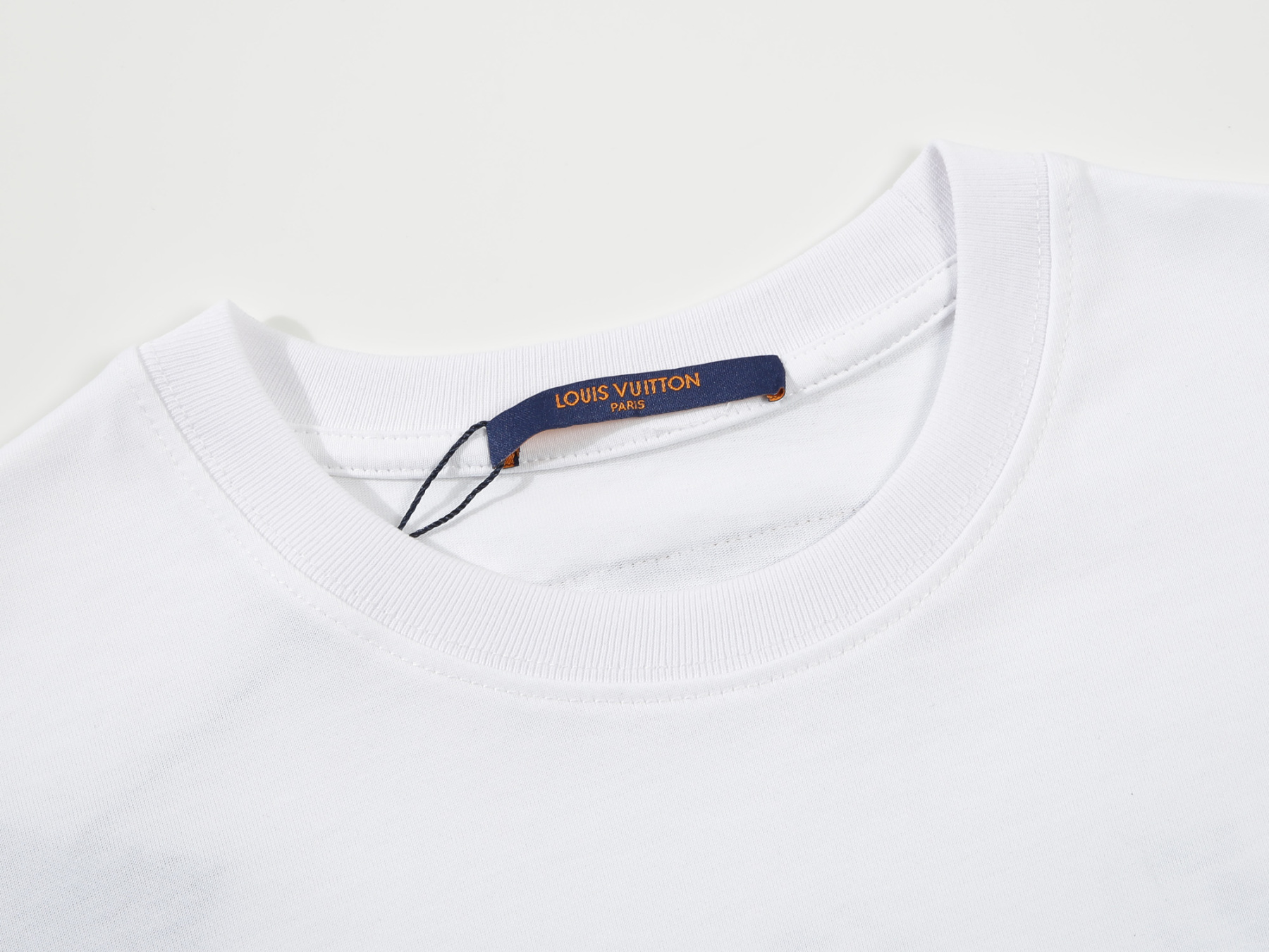 【LOUIS VUITTON旗艦店】ルイヴィトン 半袖Tシャツ ご好評に付き再入荷！