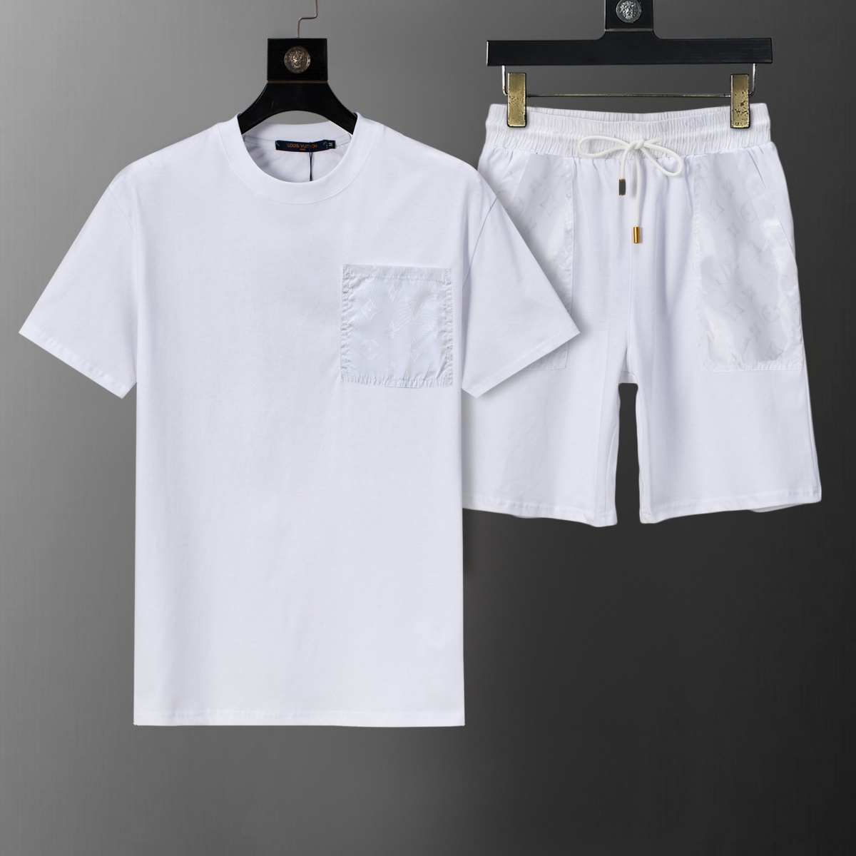 【LOUIS VUITTON】半袖T シャツショートパンツ セットアップ