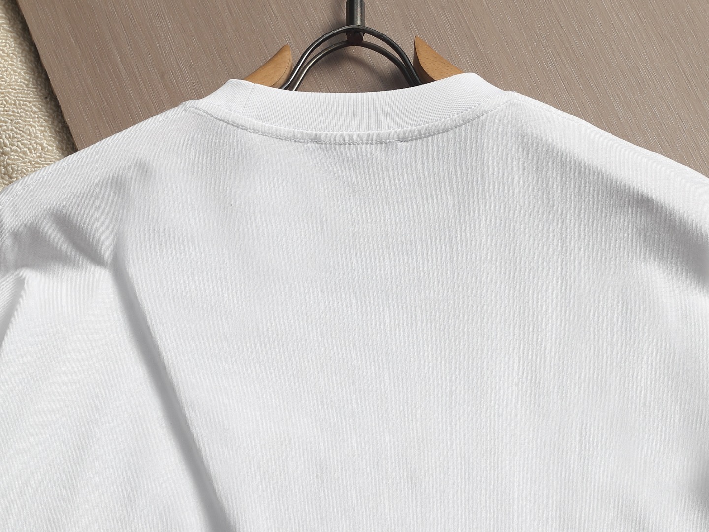 【PRADA】半袖 T シャツ
