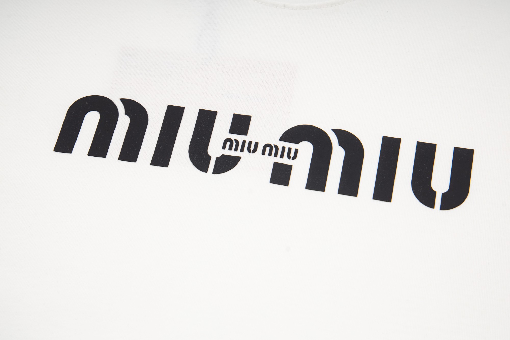 【MIU MIU】半袖 T シャツ