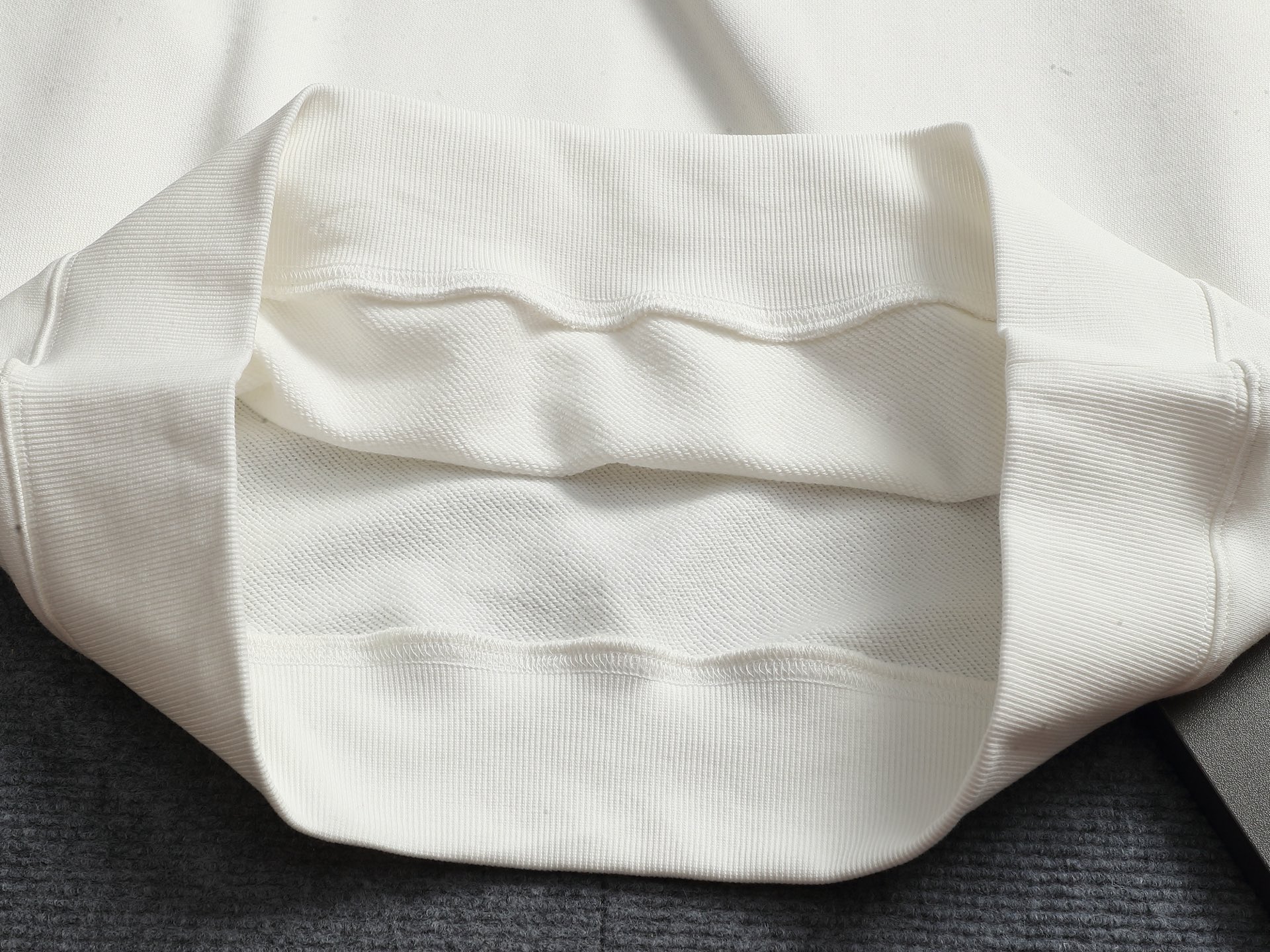 【LOUIS VUITTON】長袖 T シャツ