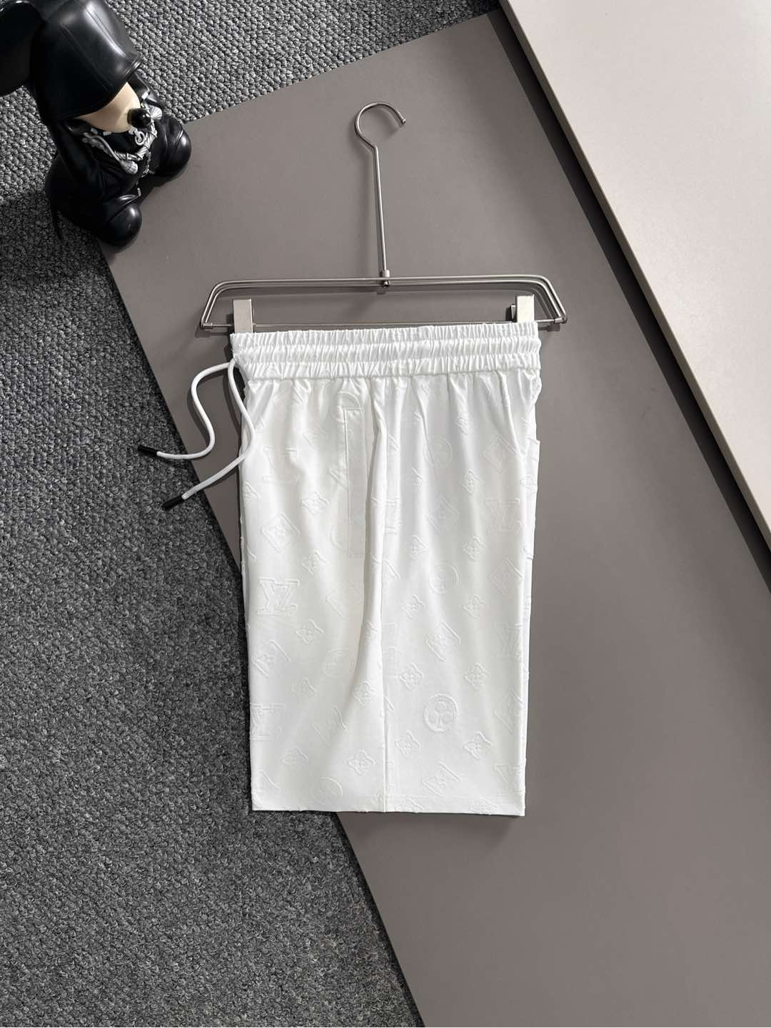 【LOUIS VUITTON】半袖T シャツショートパンツ セットアップ