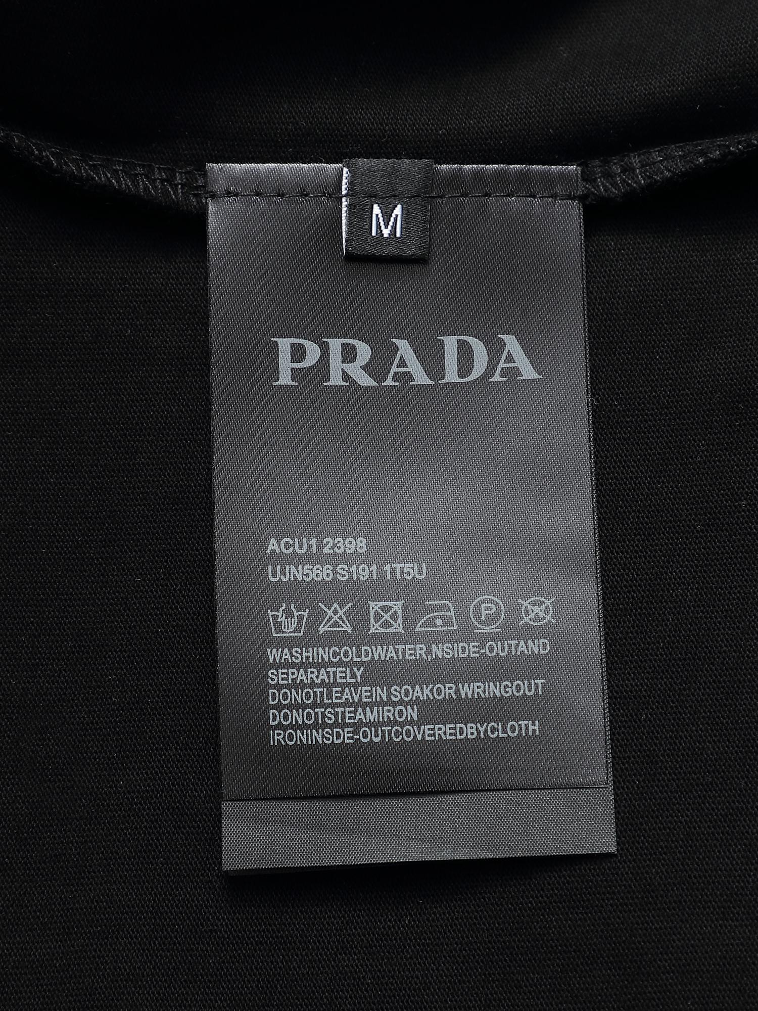 【PRADA】半袖 T シャツ