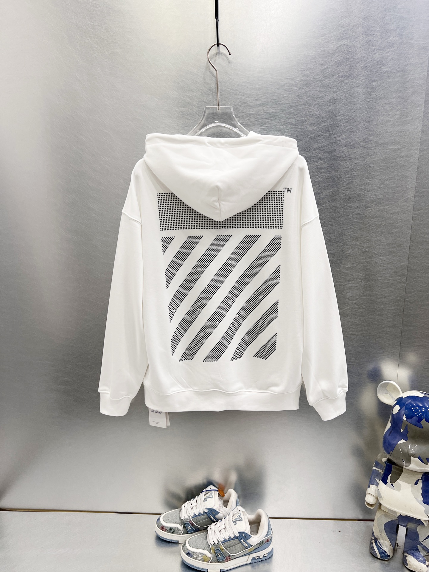 【OFF WHITE】 パーカー