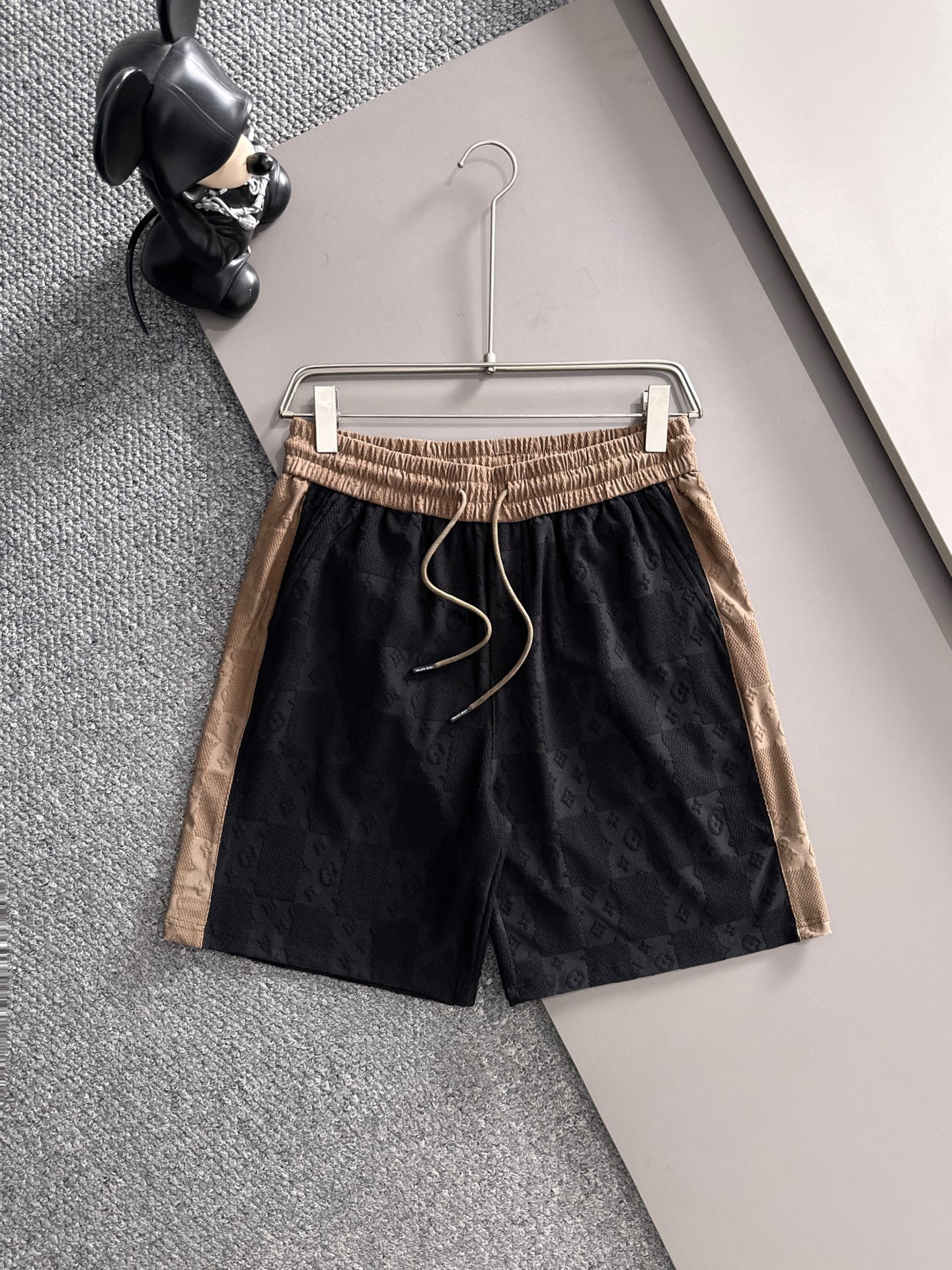 【LOUIS VUITTON】半袖T シャツショートパンツ セットアップ