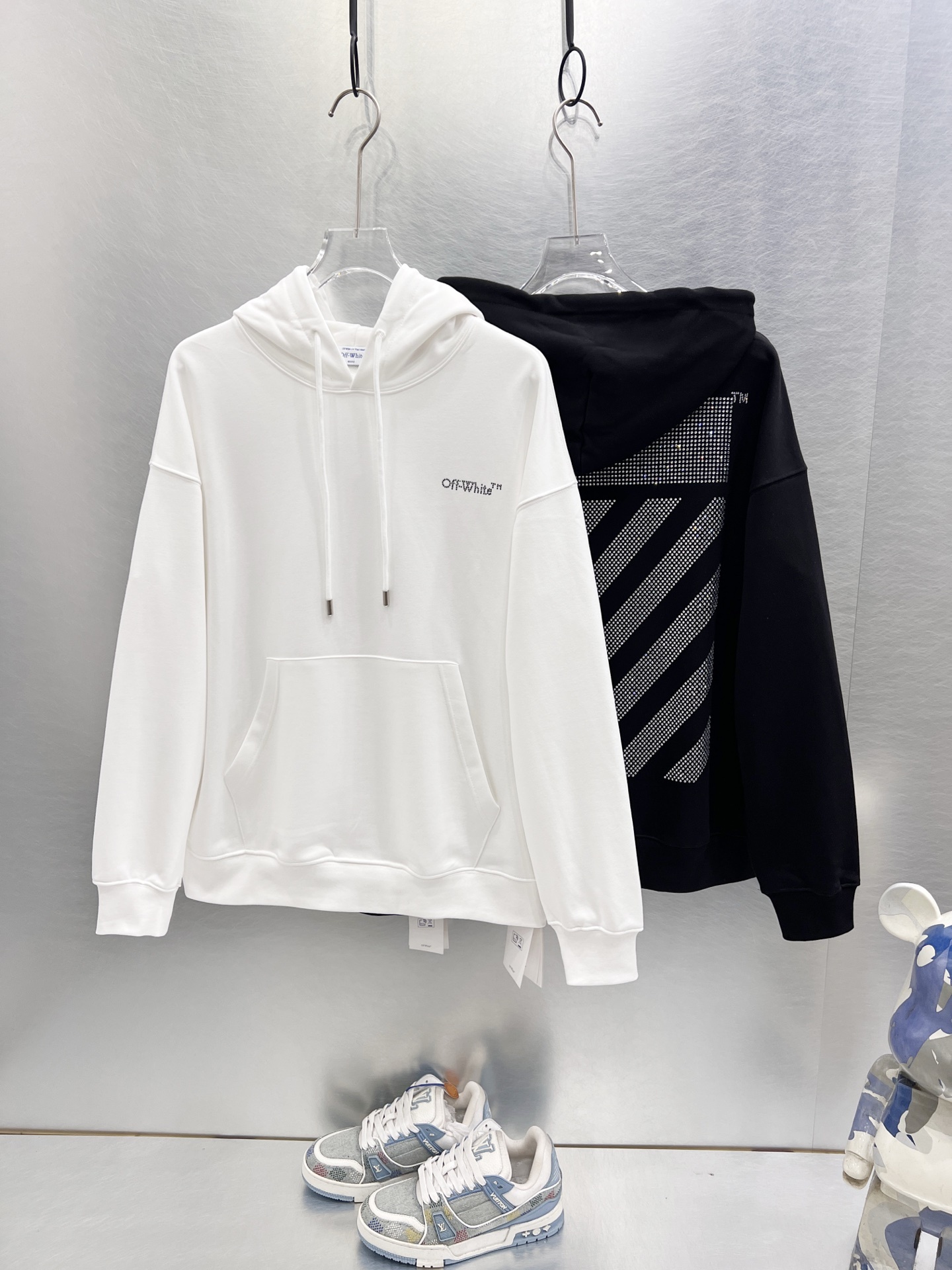 【OFF WHITE】 パーカー