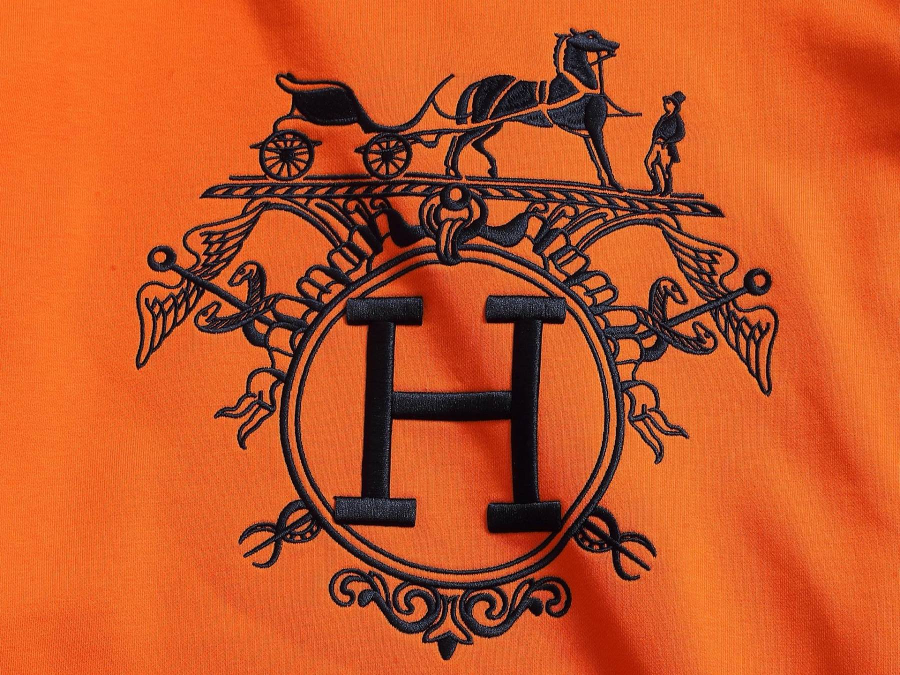 【HERMES】刺繍長袖 T シャツ