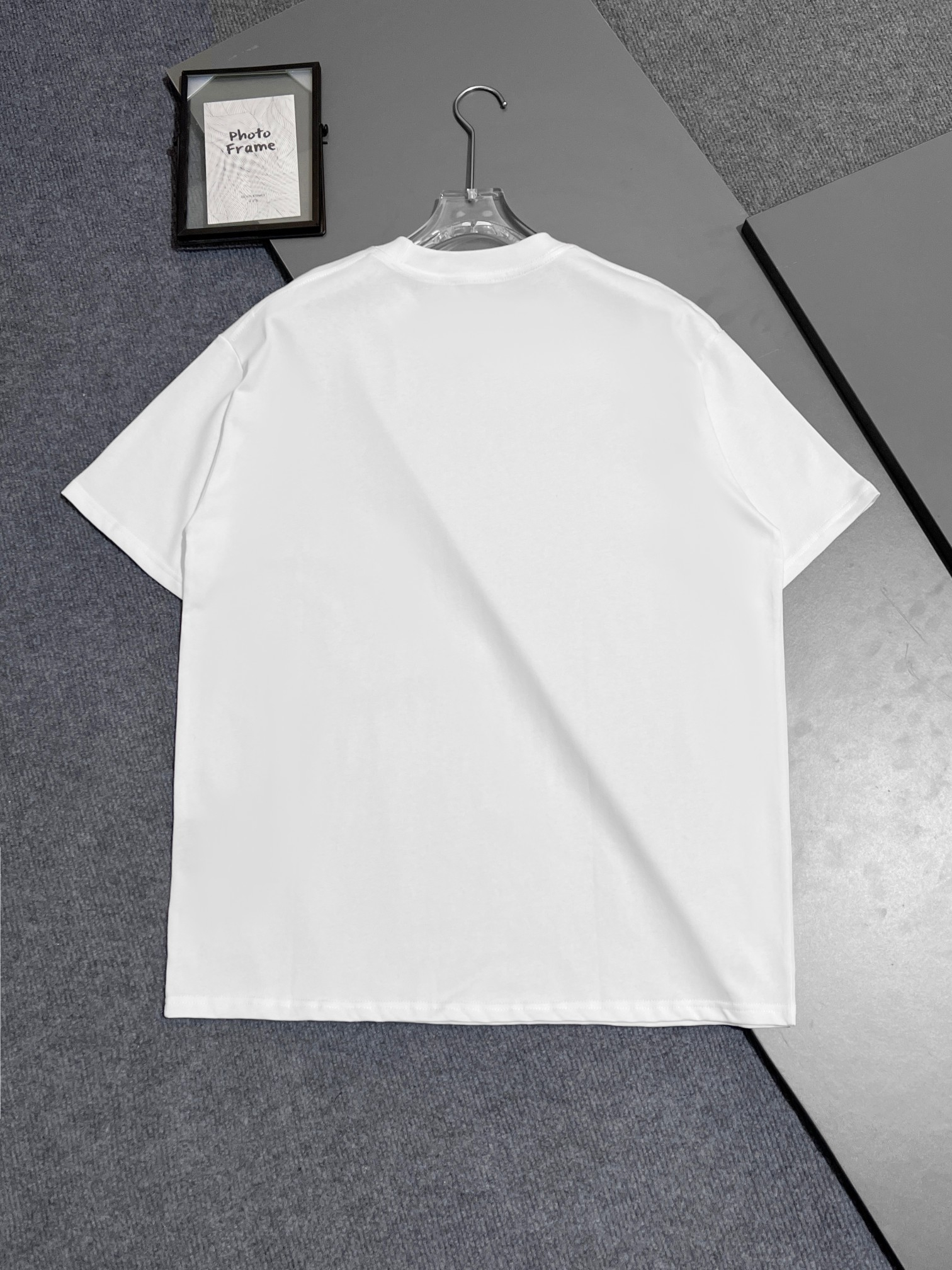 【PRADA】半袖 T シャツ