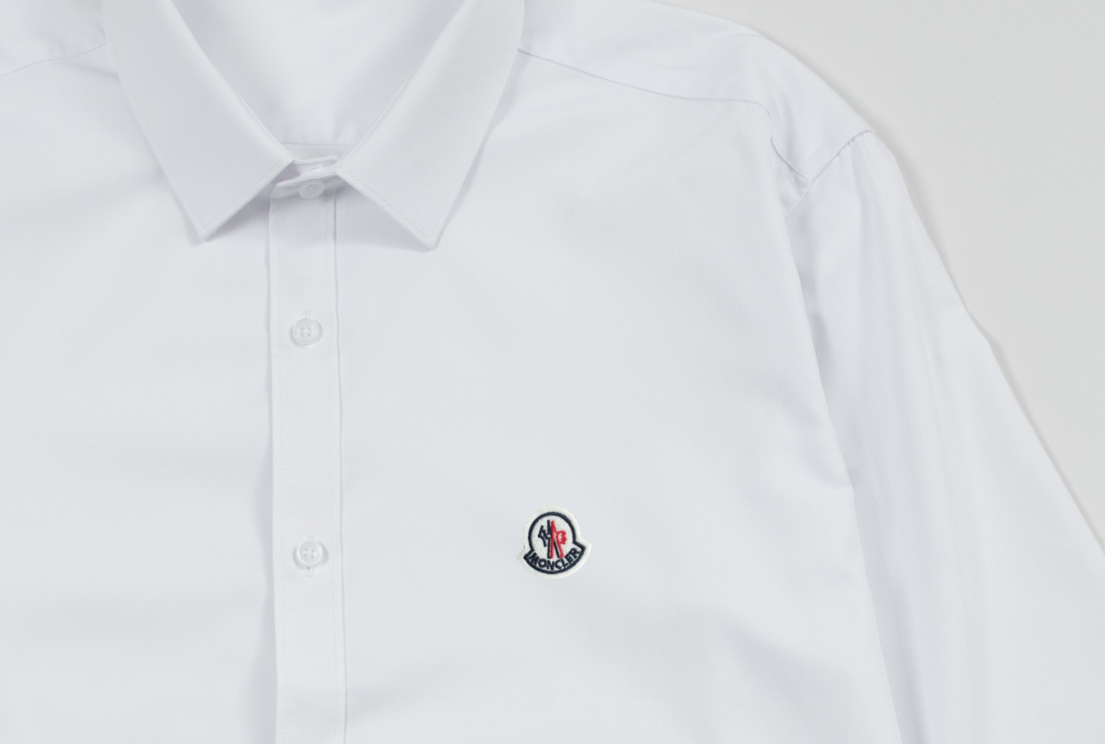 【MONCLER】長袖シャツ