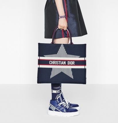 【星の刺繍がポイント♪】DIOR BOOK　TOTE　トートバッグ