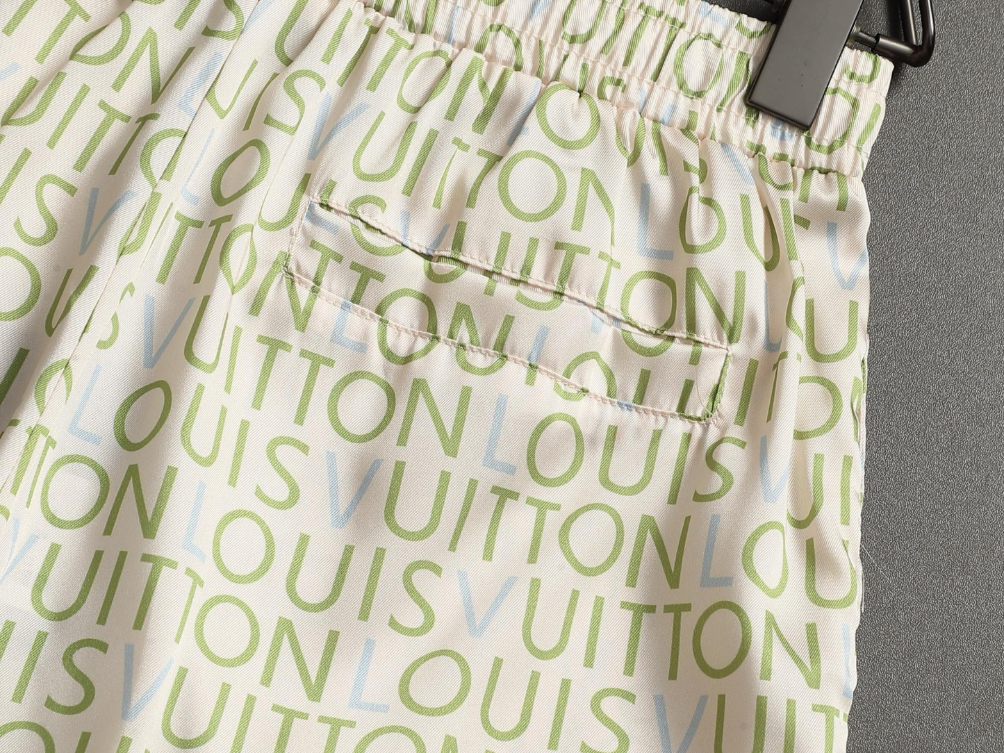 【LOUIS VUITTON】半袖シャツショートパンツ セットアップ