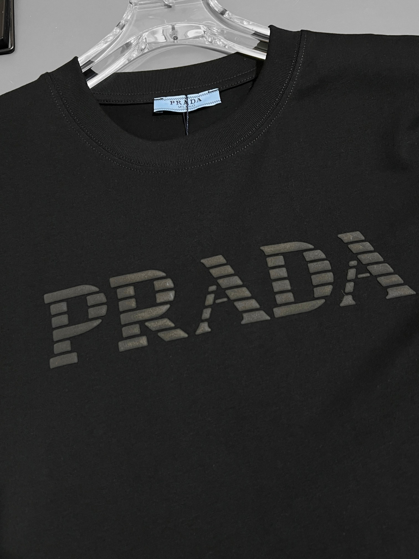 【PRADA】半袖 T シャツ