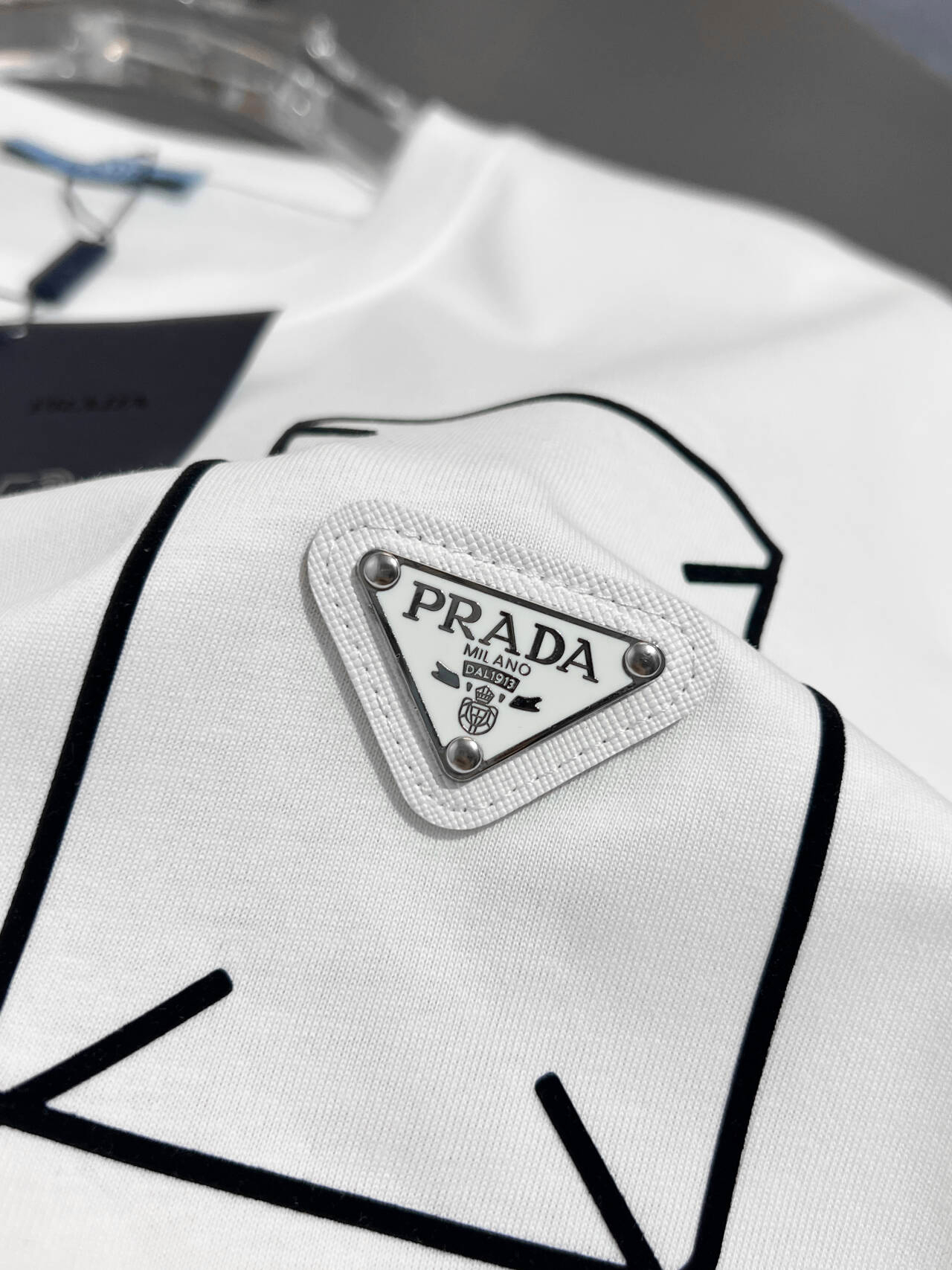 【PRADA】半袖 T シャツ