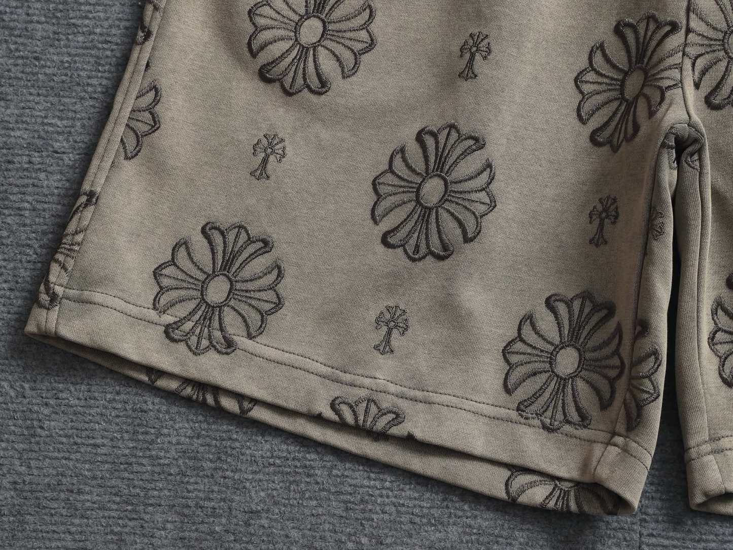 【CHROME HEARTS】ショートパンツ
