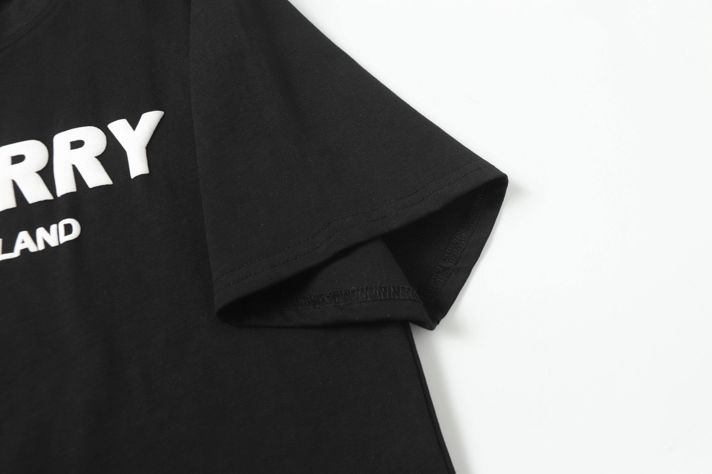 【BURBERRY】半袖 T シャツ