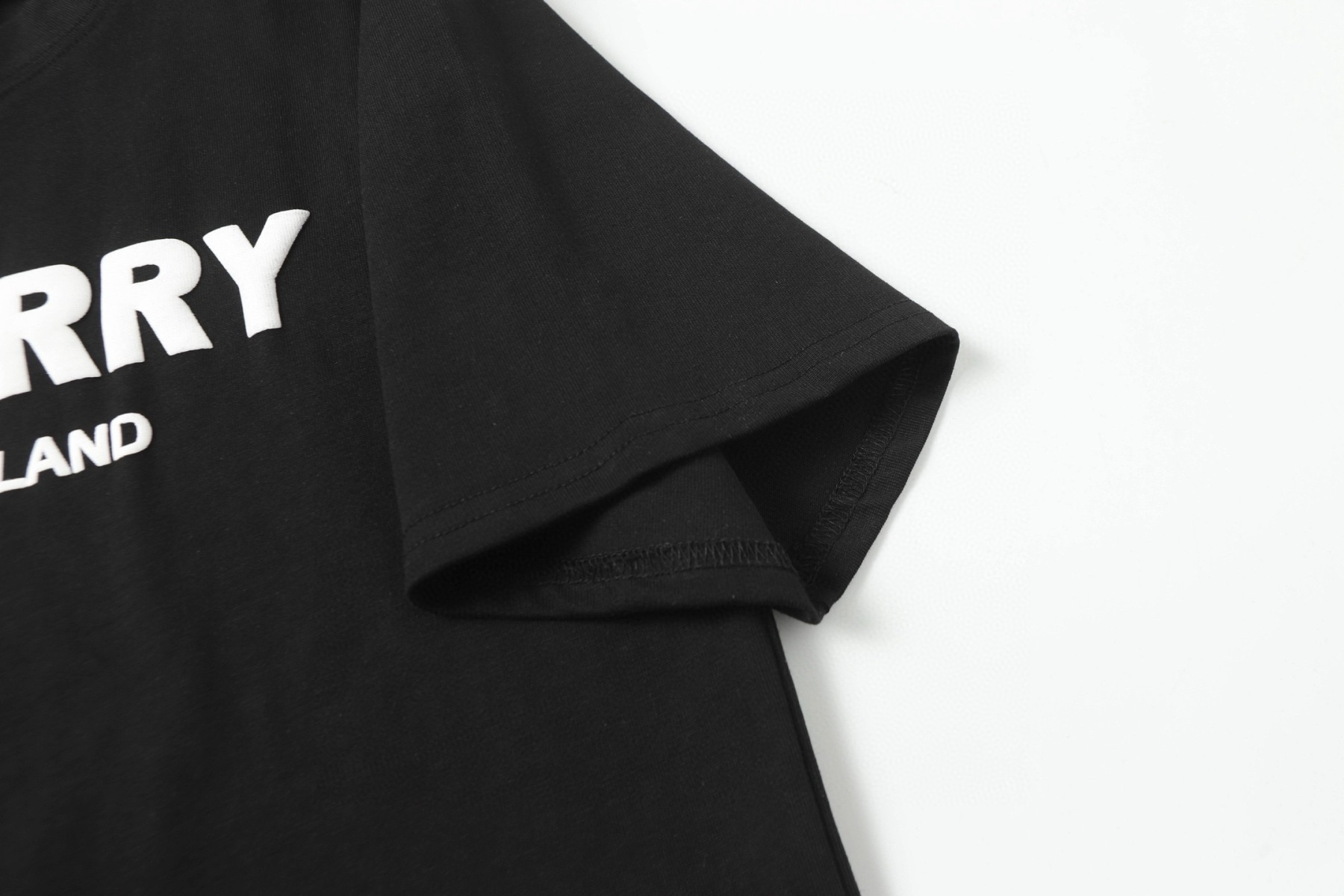 【BURBERRY】半袖 T シャツ