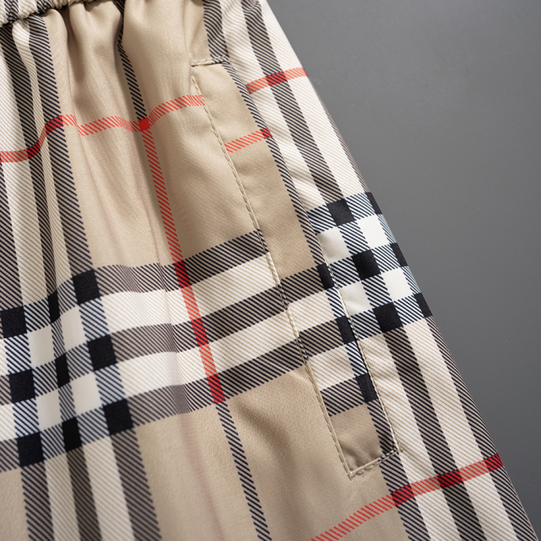 【BURBERRY】ショートパンツ