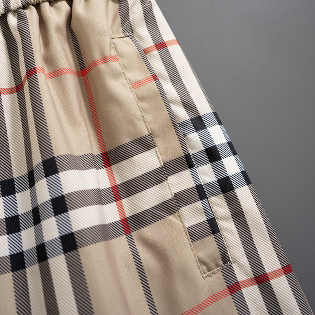【BURBERRY】ショートパンツ