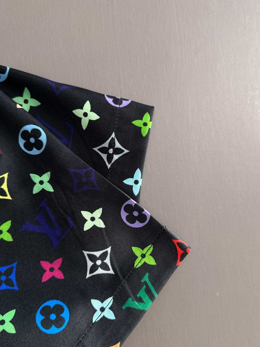 【LOUIS VUITTON】半袖シャツショートパンツ セットアップ