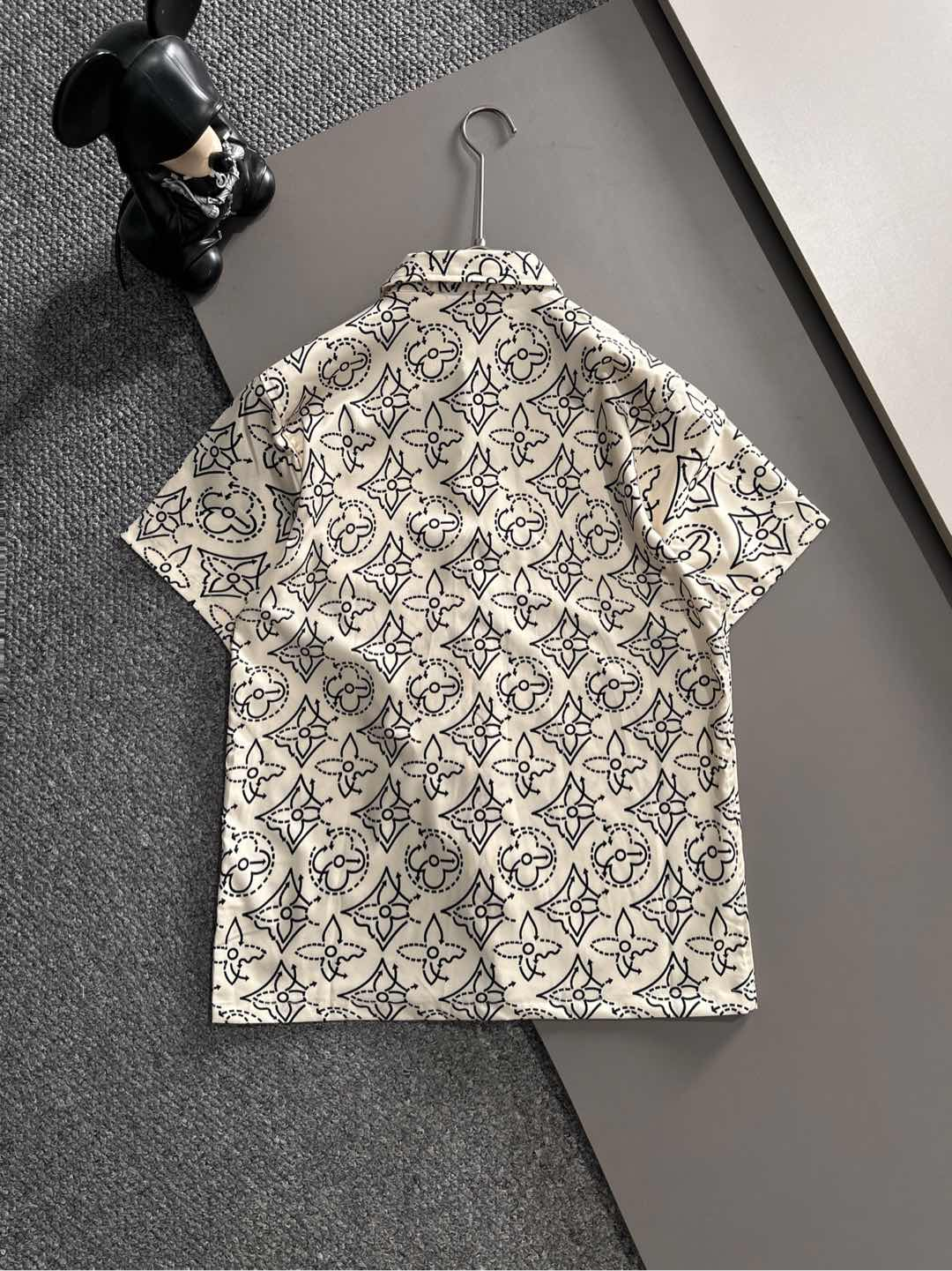 【LOUIS VUITTON】半袖シャツショートパンツ セットアップ