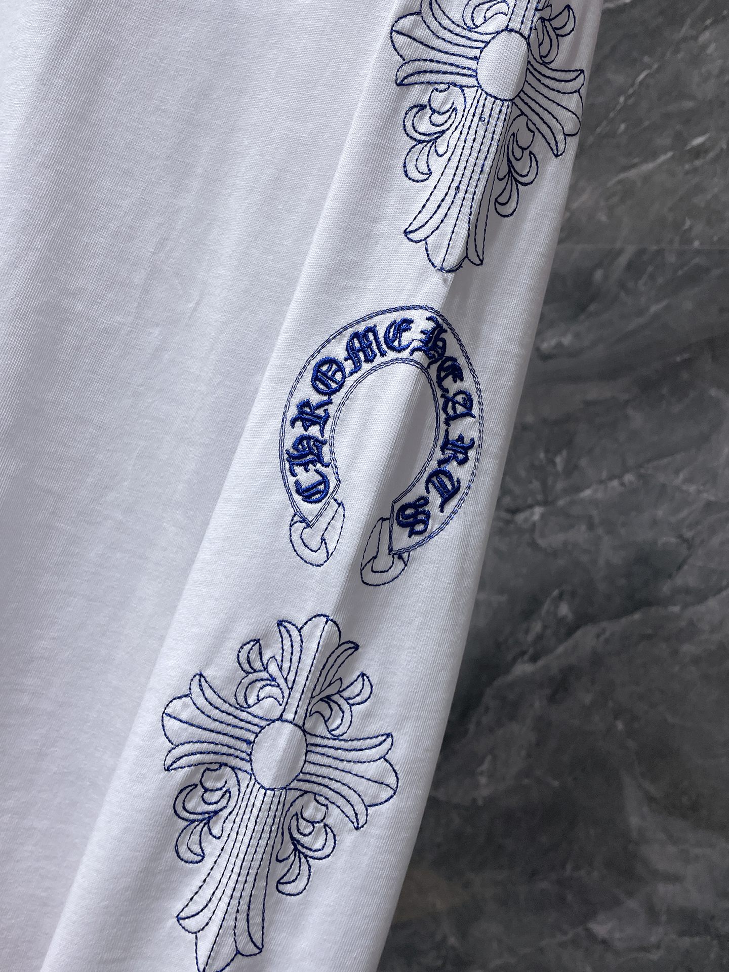 【CHROME HEARTS】長袖 T シャツ