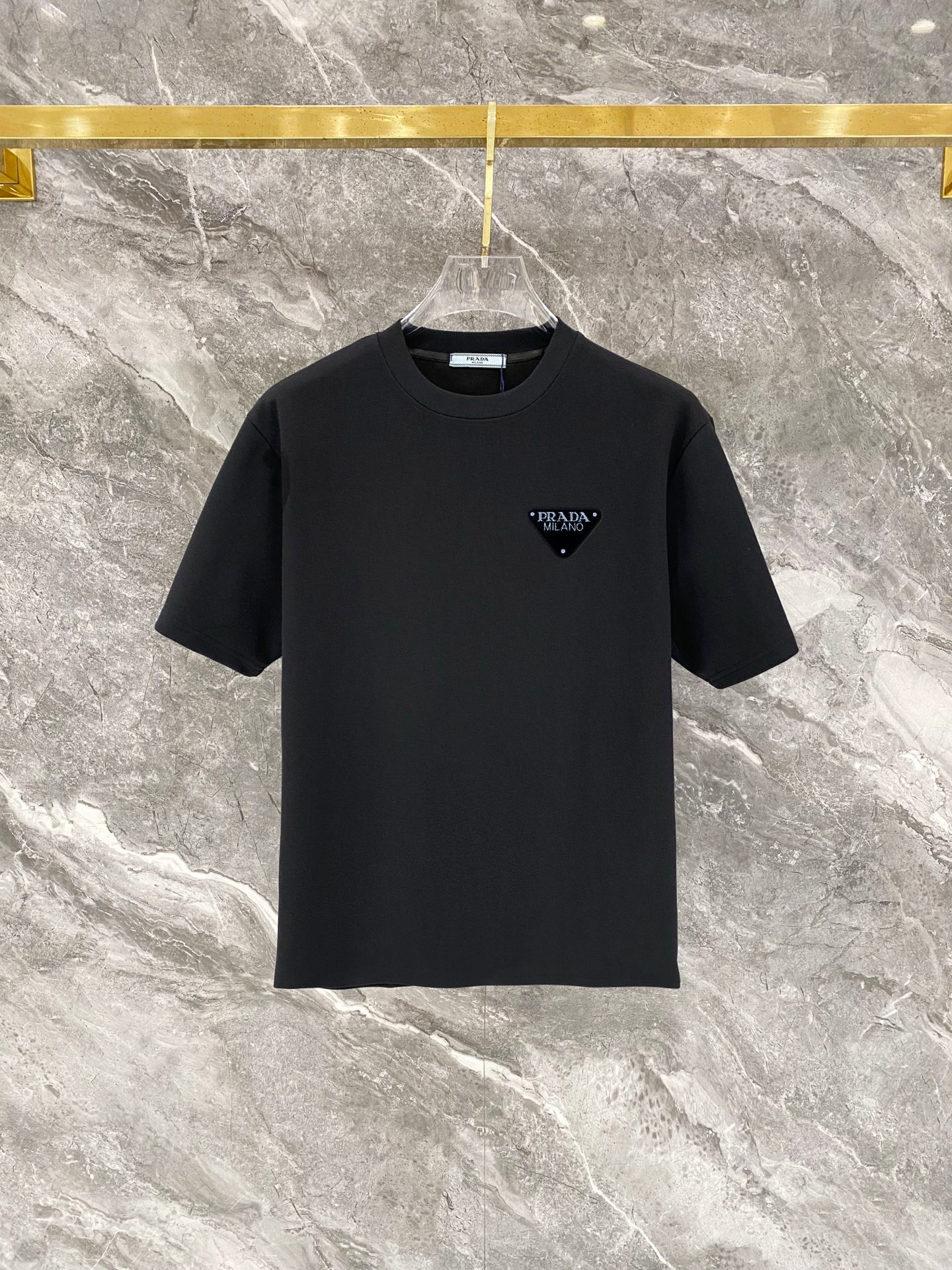 【PRADA】半袖T シャツショートパンツ セットアップ