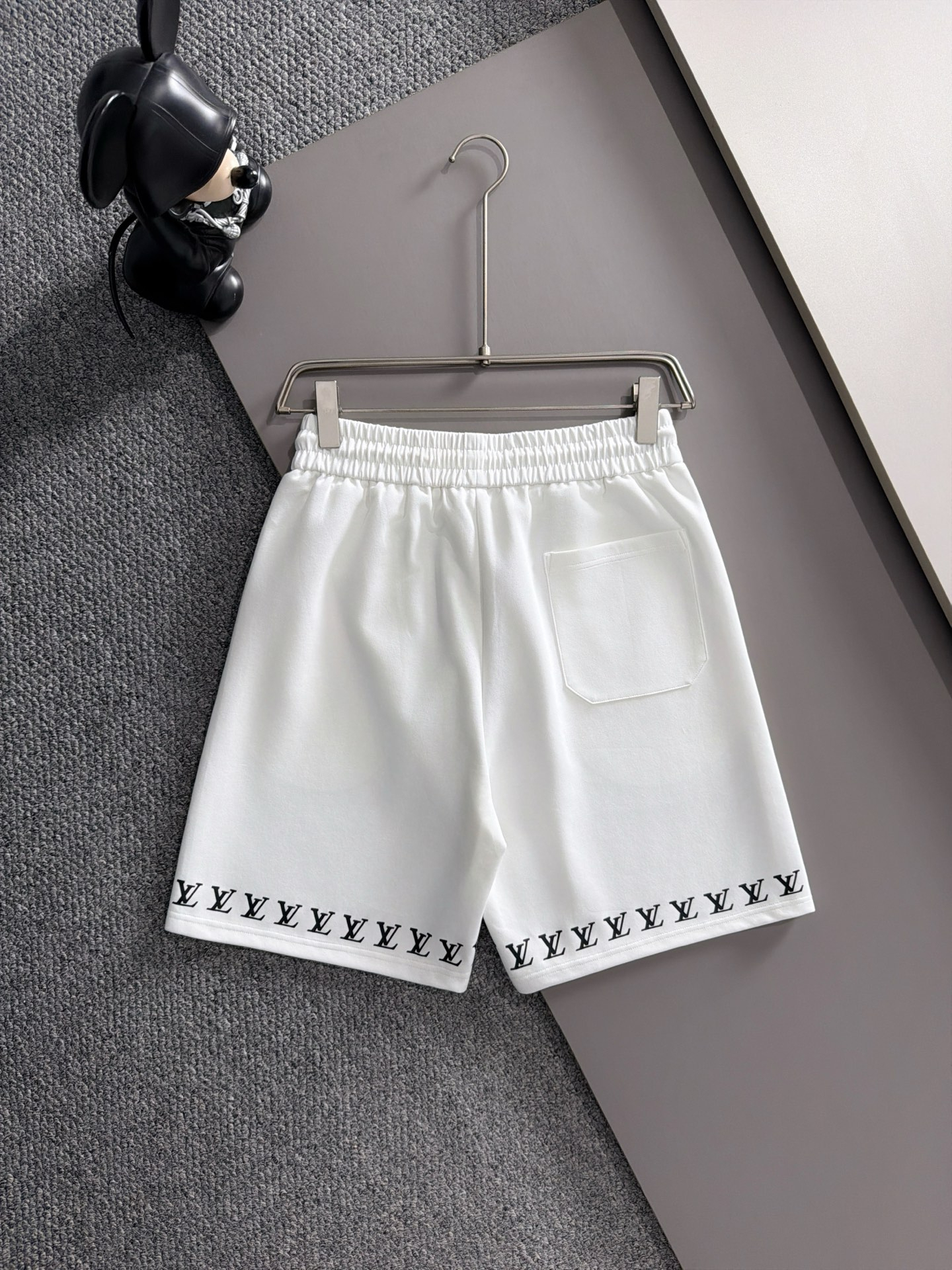 【LOUIS VUITTON】半袖T シャツショートパンツ セットアップ