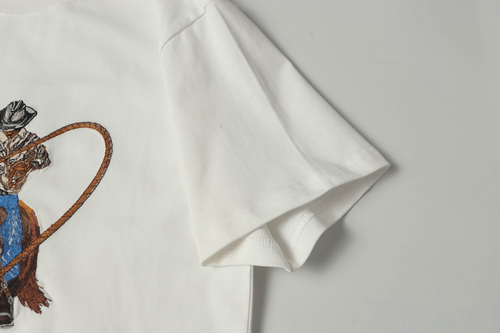 【LOUIS VUITTON】刺繍 半袖 T シャツ