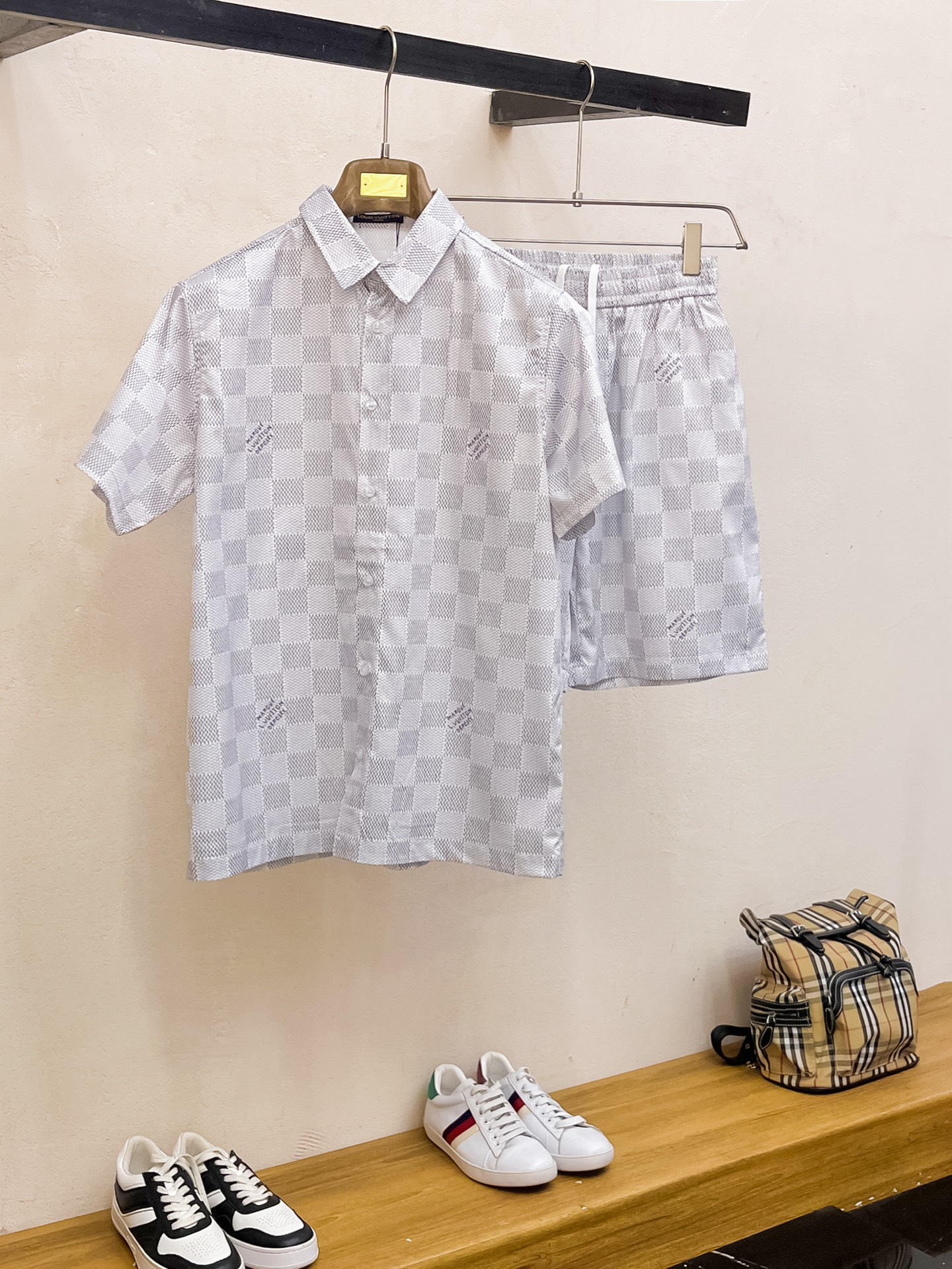 【LOUIS VUITTON】半袖シャツショートパンツ セットアップ