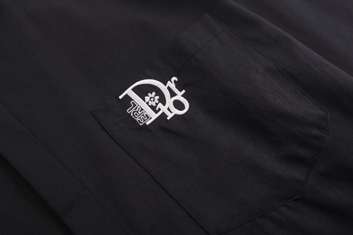 【DIOR 公式旗艦店】ディオール シャツ ご好評に付き再入荷！