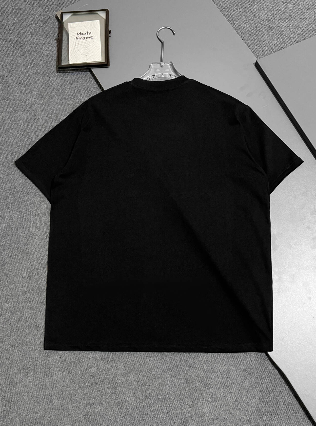 【PRADA】半袖 T シャツ