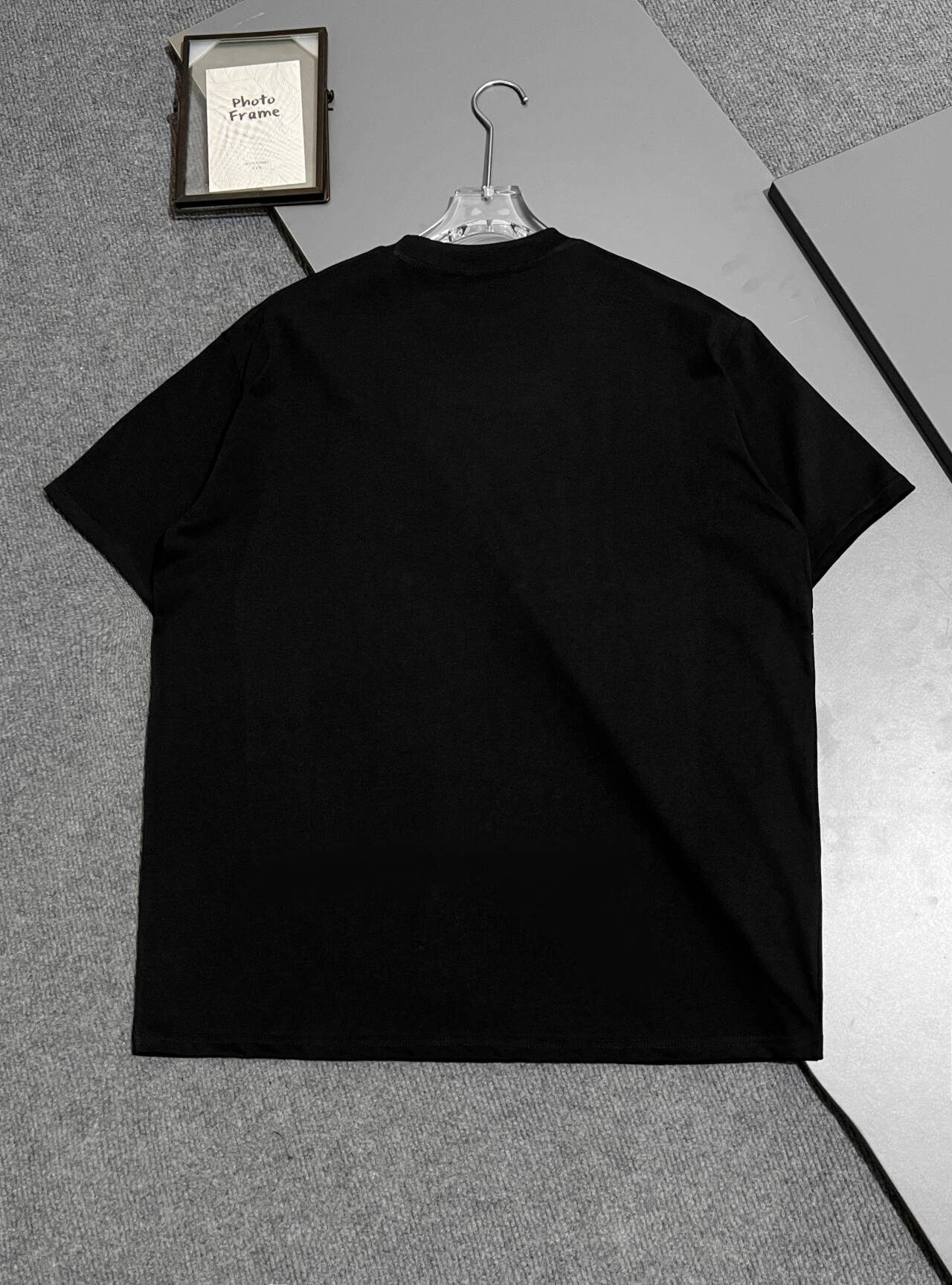【PRADA】半袖 T シャツ