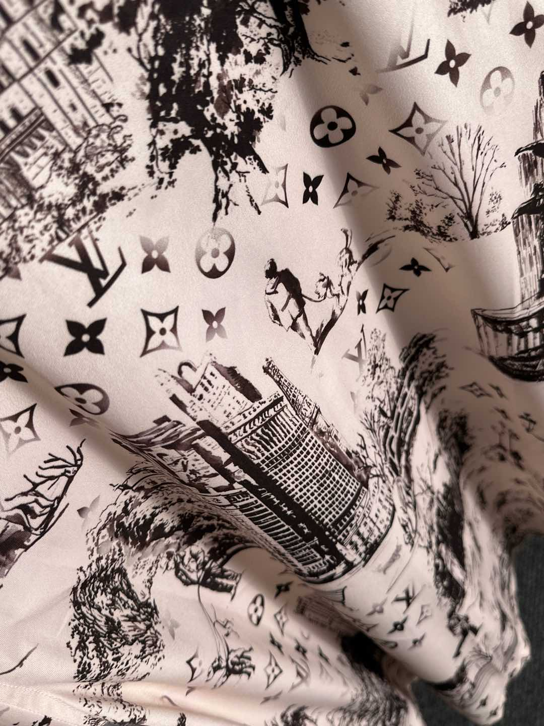 【LOUIS VUITTON】半袖シャツショートパンツ セットアップ