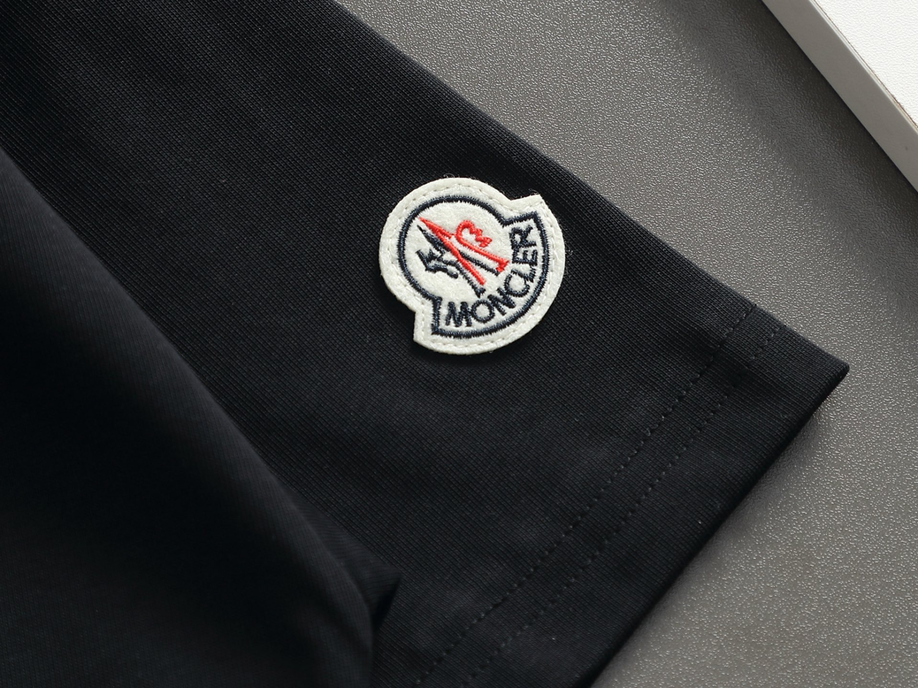 【MONCLER】半袖 T シャツ