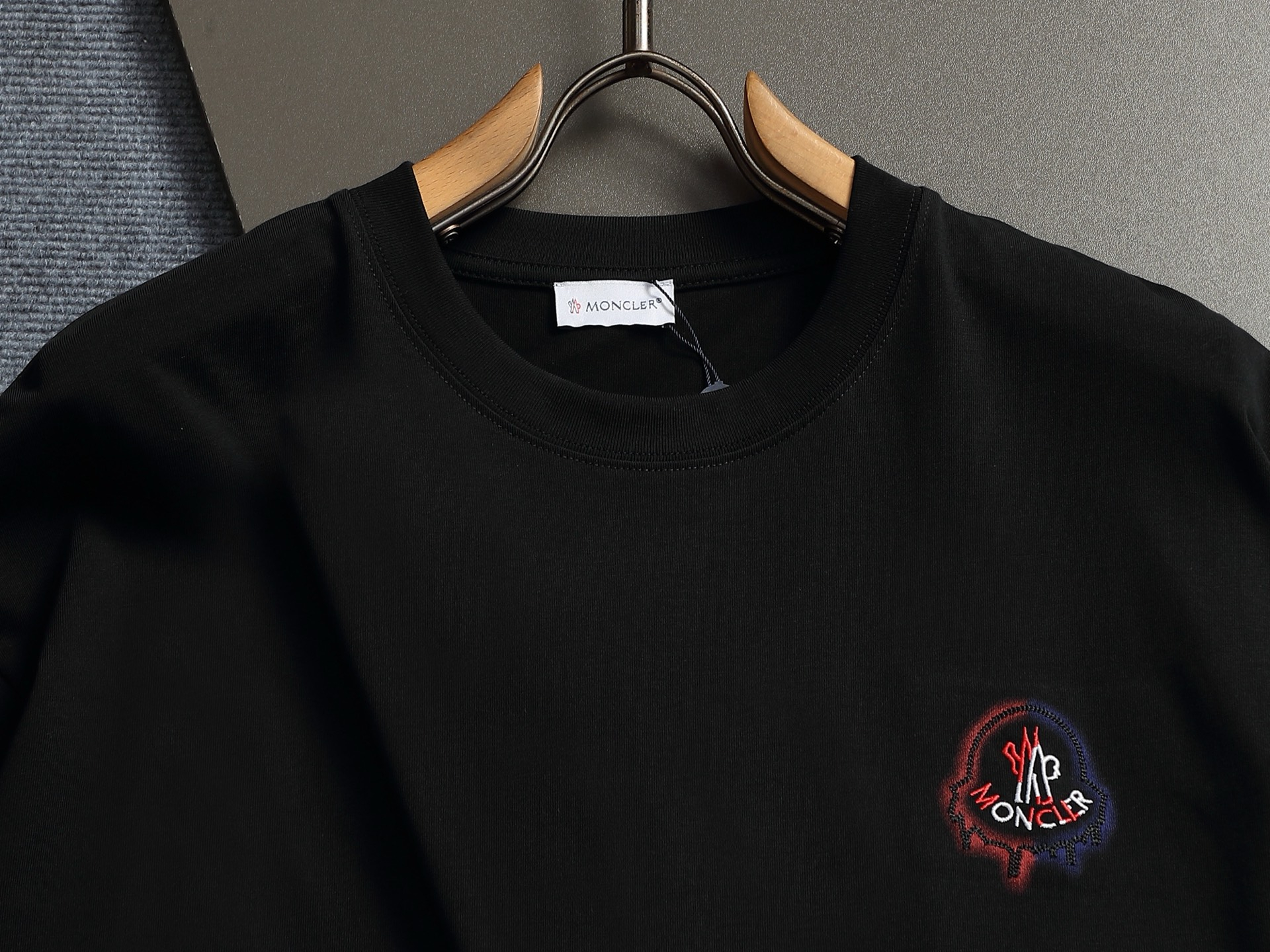 【MONCLER】半袖 T シャツ