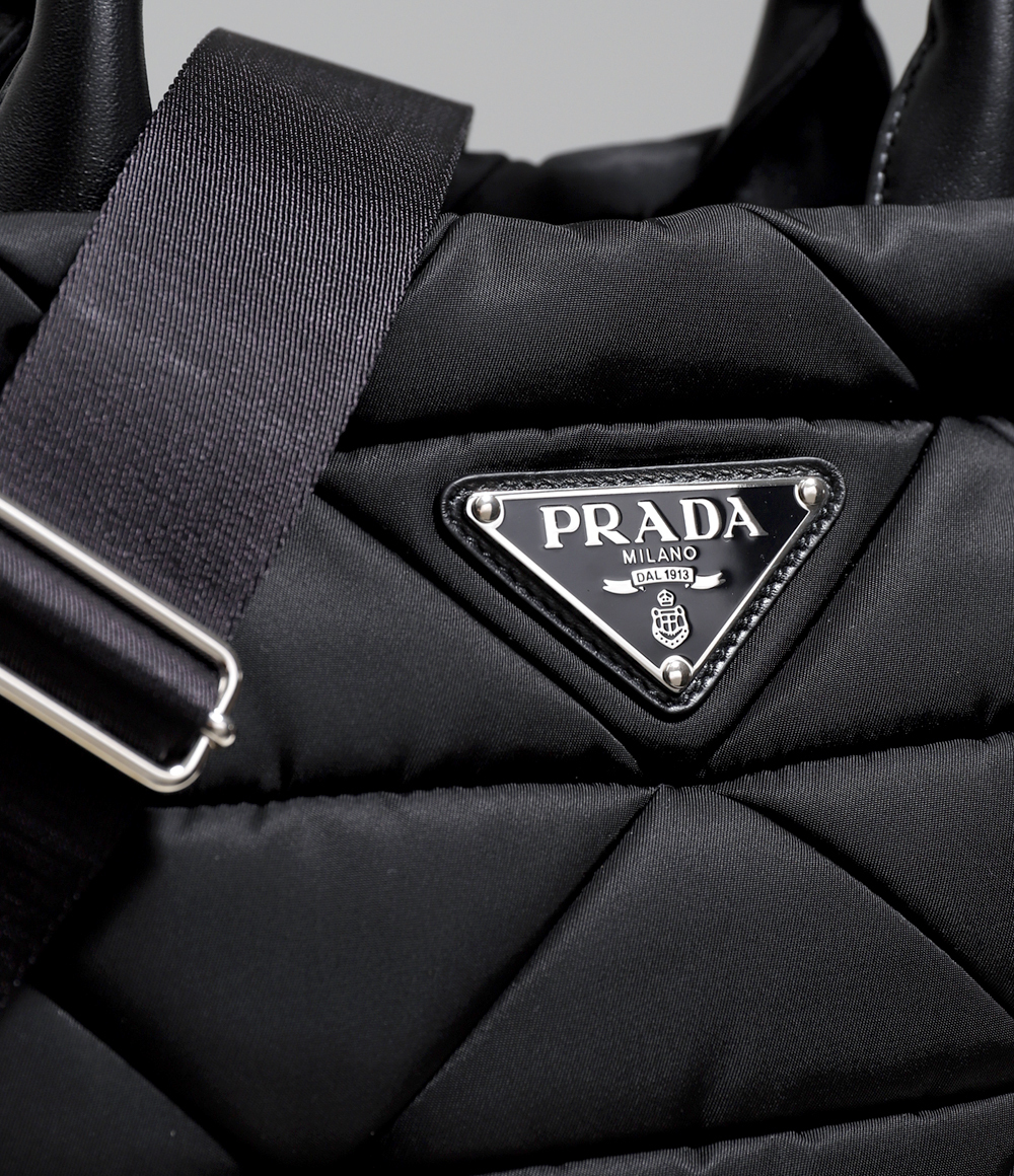 PRADA RE-NYLON ミディアム パデッドトートバッグ