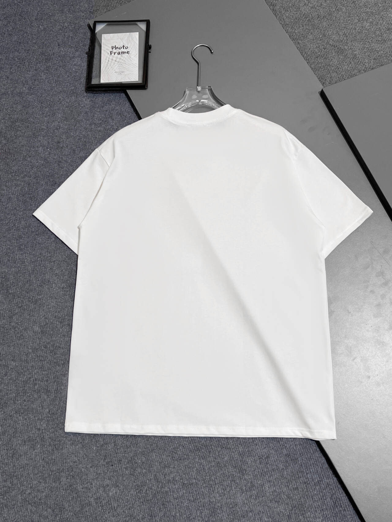 【PRADA】半袖 T シャツ