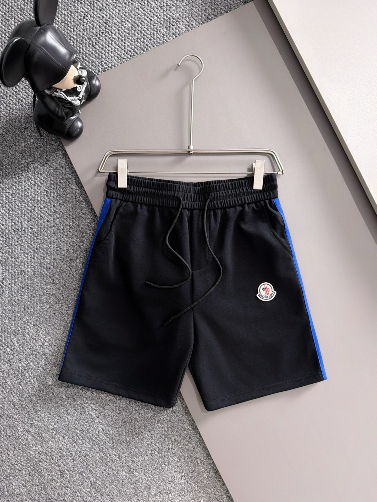 【MONCLER】半袖T シャツショートパンツ セットアップ