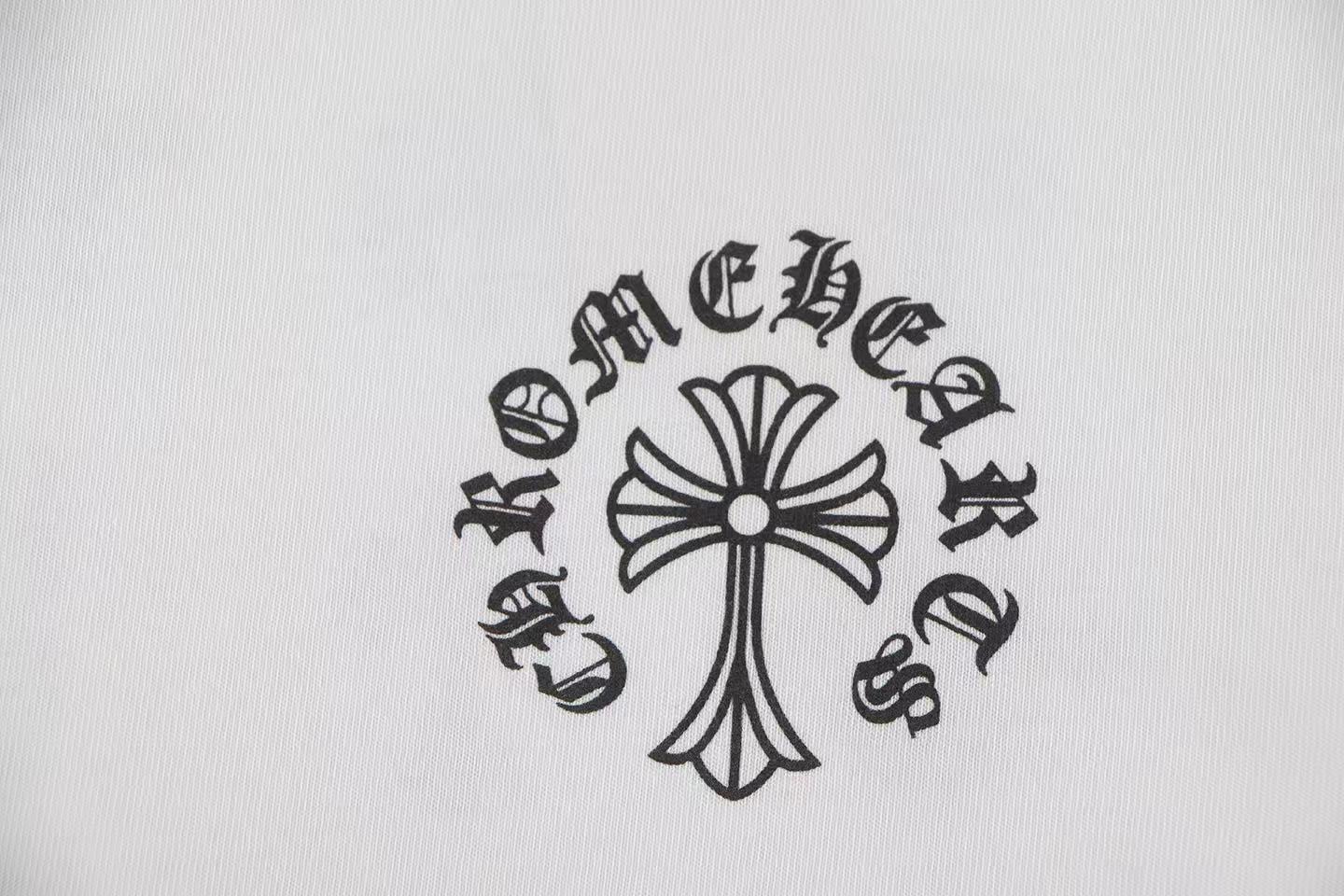 【CHROME HEARTS】（クロムハーツ）半袖Tシャツ、ご好評に付き再入荷！