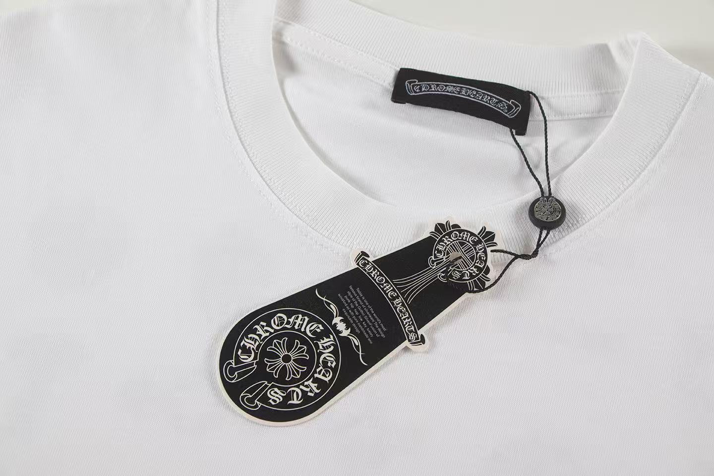 【CHROME HEARTS】（クロムハーツ）半袖Tシャツ、ご好評に付き再入荷！