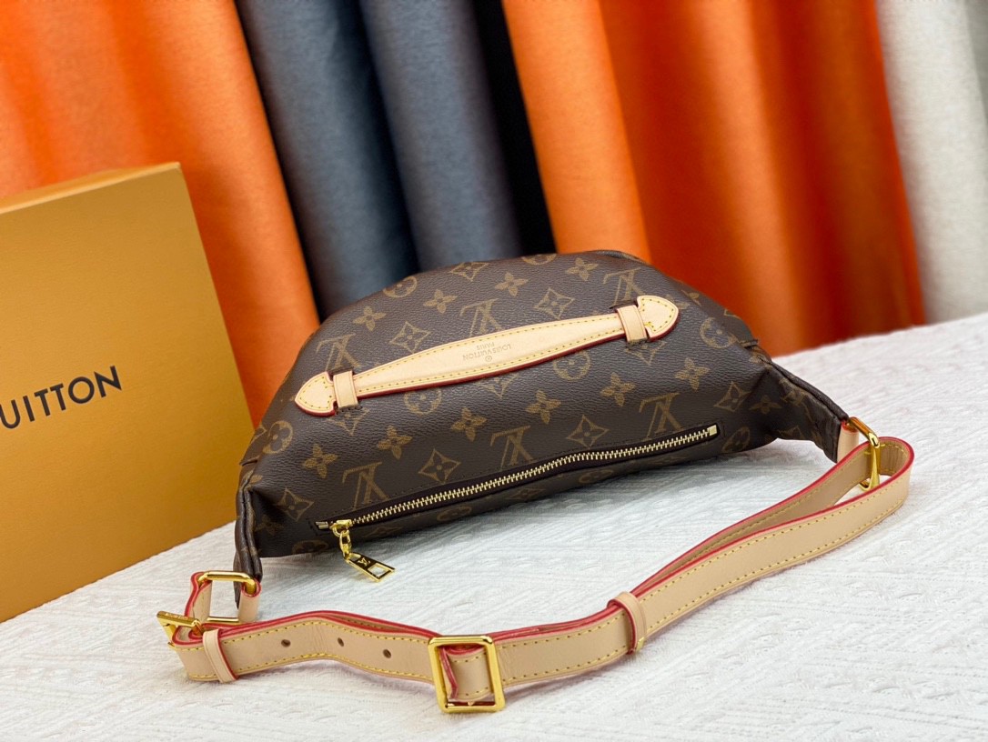 LOUIS VUITTON（ルイヴィトン）BUMBAG ウエストバッグ M43644