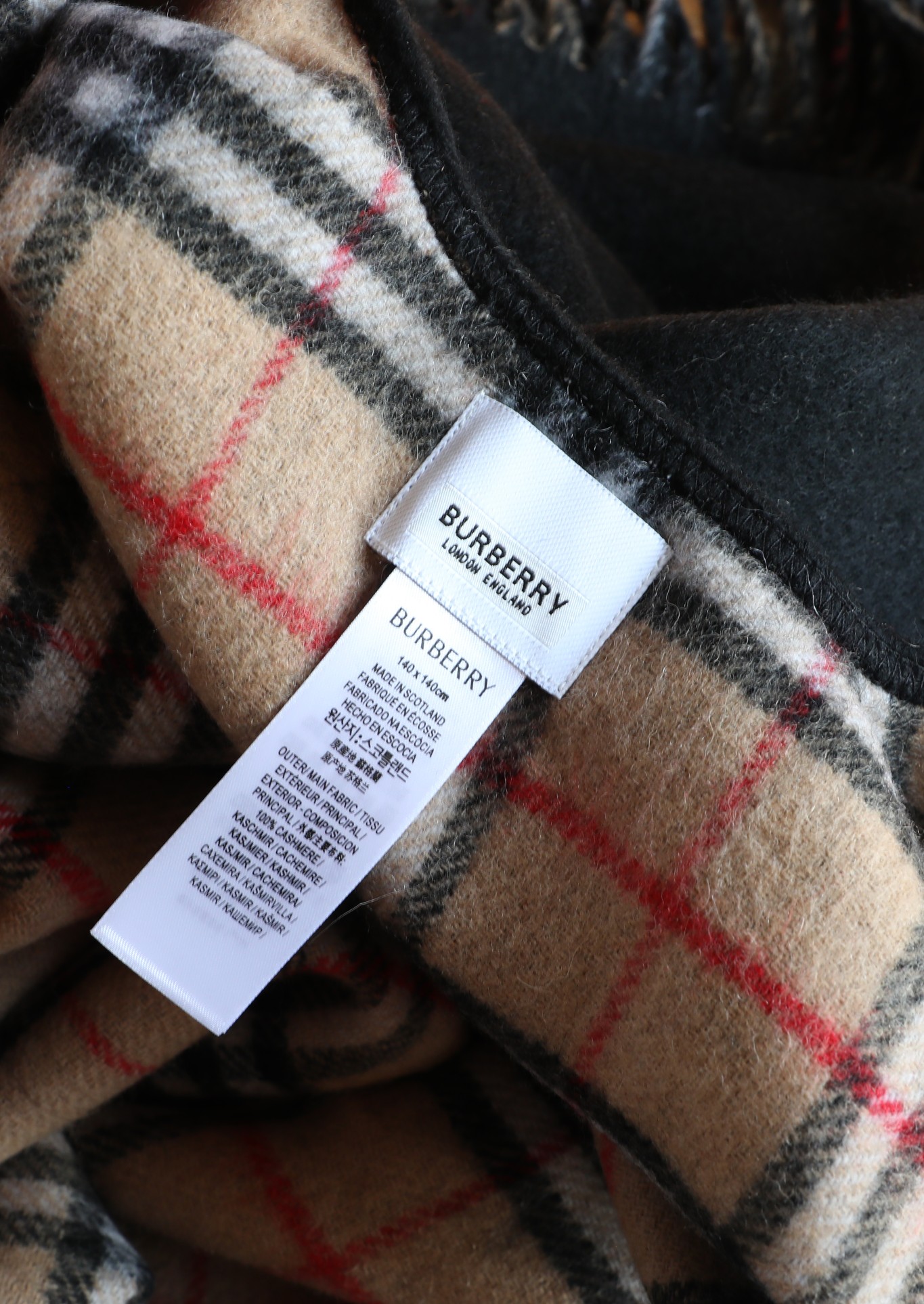 【BURBERRY旗艦店】バーバリー マント ショール ご好評に付き再入荷！
