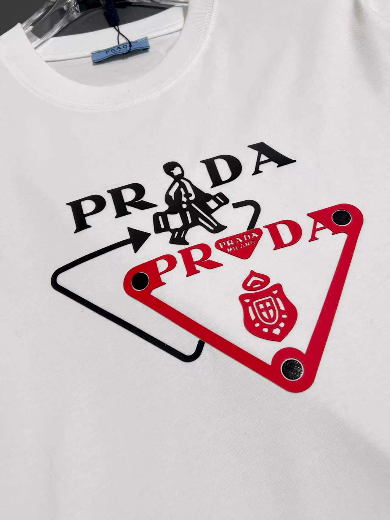 【PRADA】半袖 T シャツ