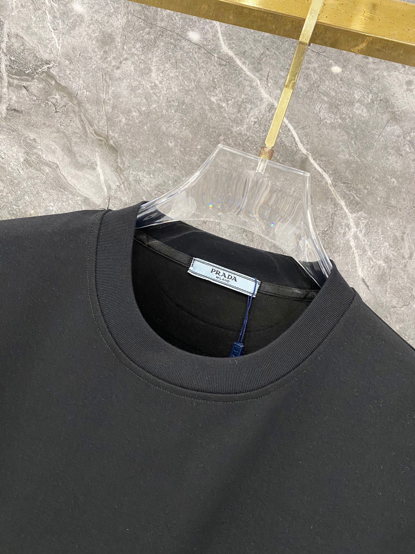 【PRADA】半袖T シャツショートパンツ セットアップ