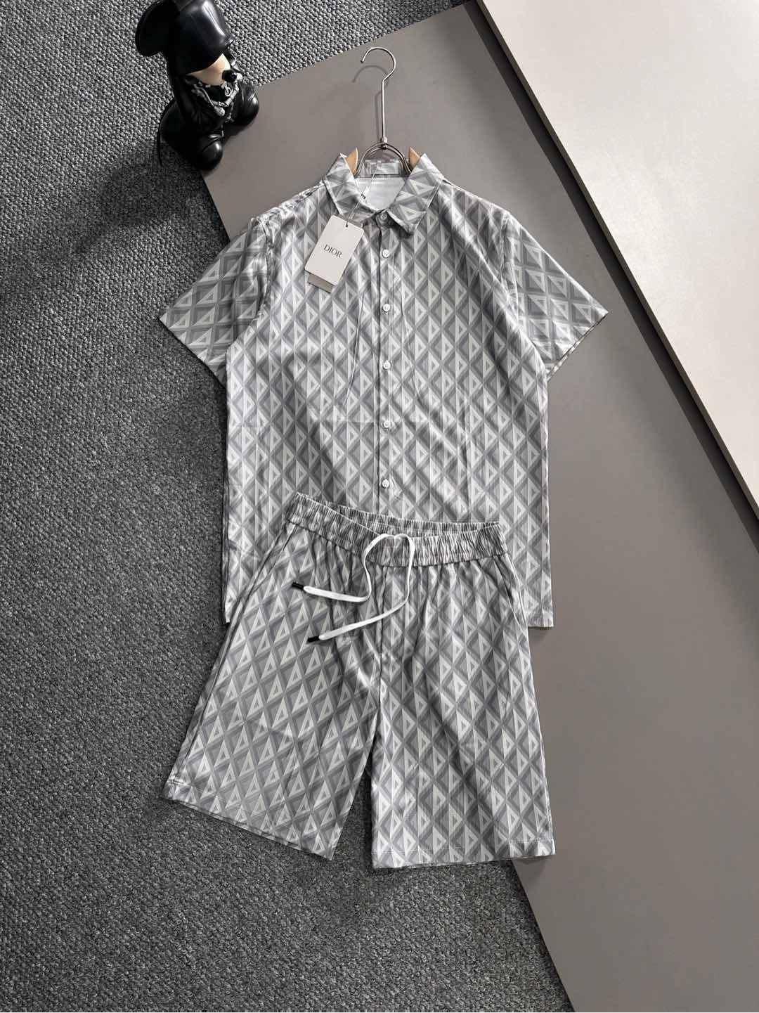 【DIOR】半袖シャツショートパンツ セットアップ