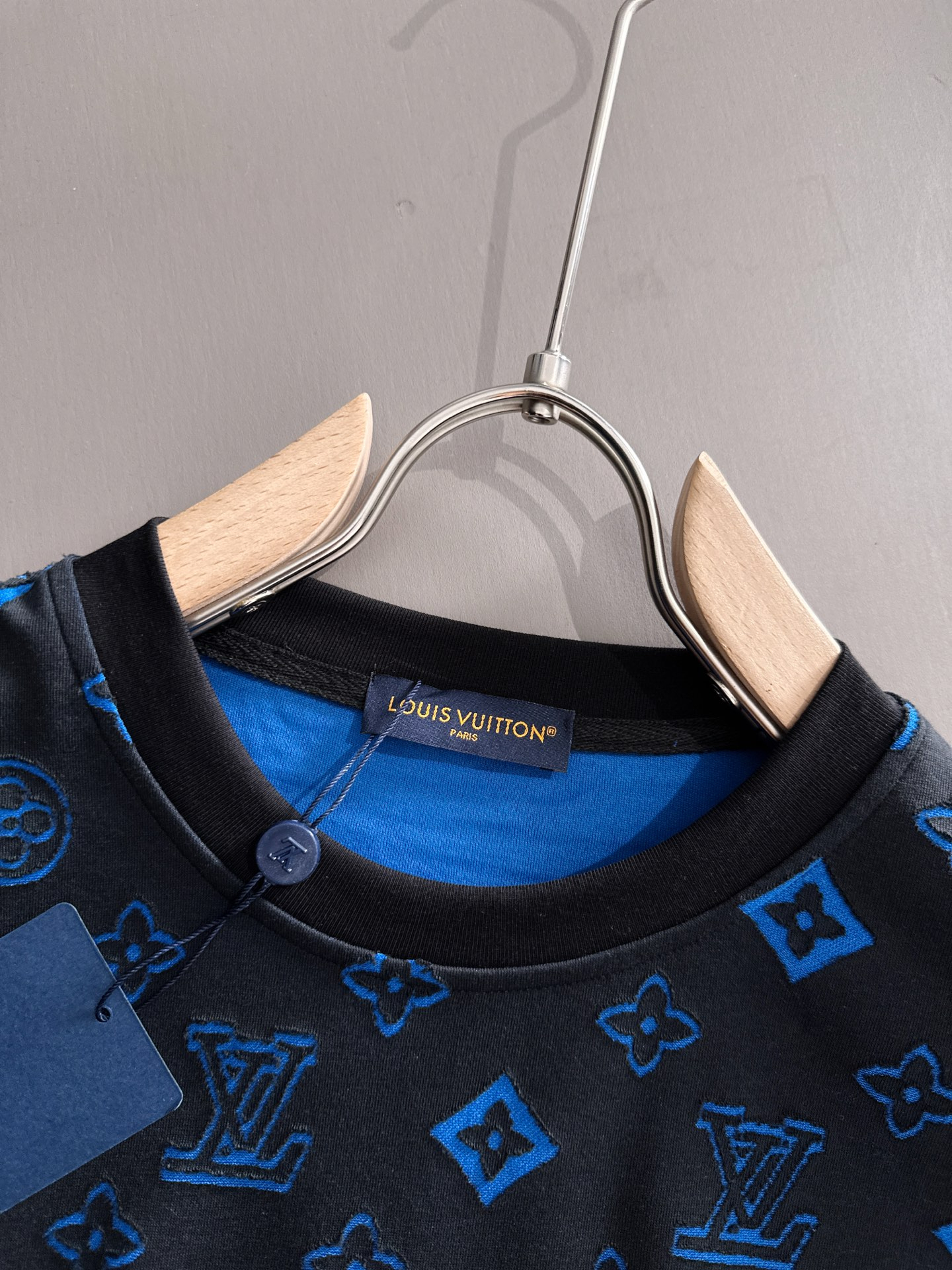 【LOUIS VUITTON】半袖T シャツショートパンツ セットアップ