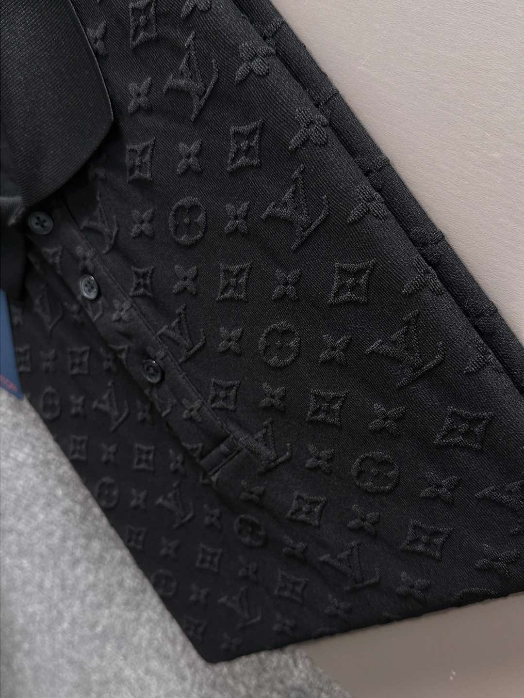 【LOUIS VUITTON】半袖ポロシャツ